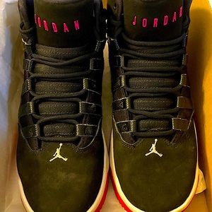 New Jordans ..4.5 boys